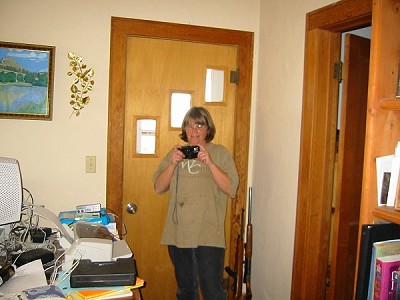 mom1.jpg (37154 bytes)